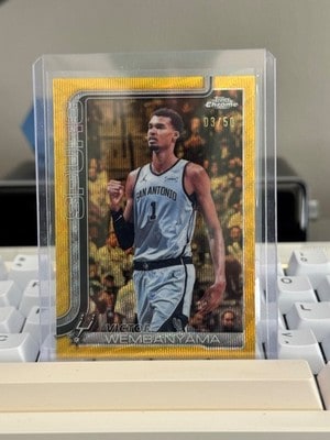 Victor Wembanyama Gold Wave serial 3 of 50