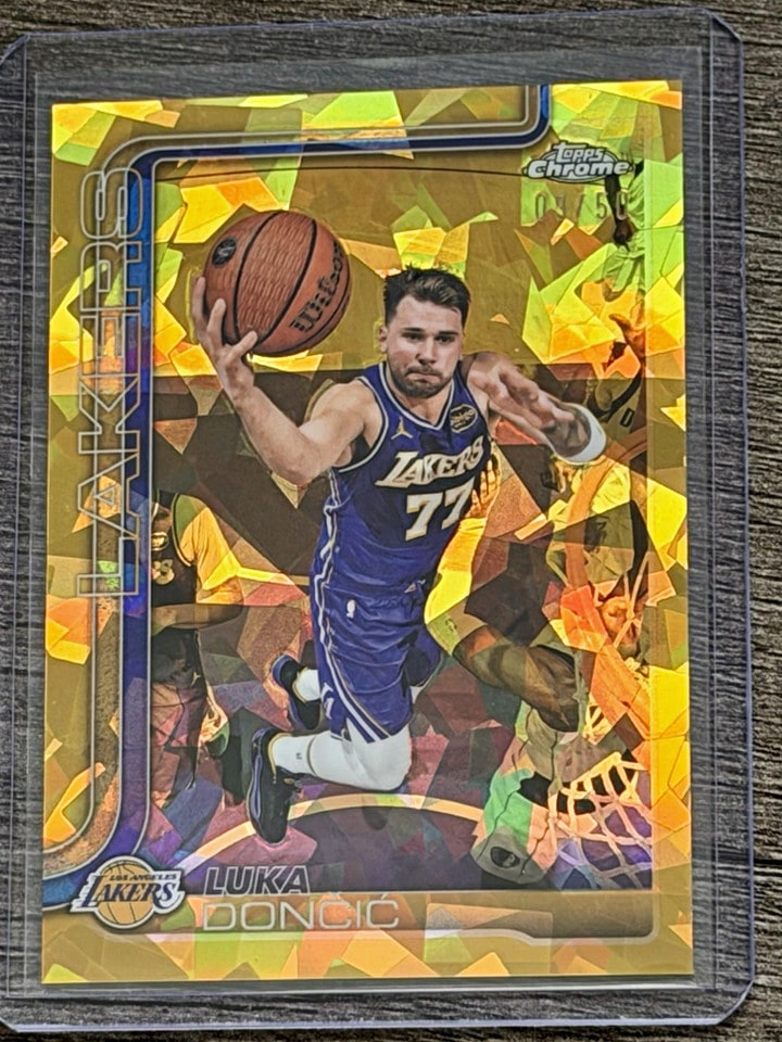 Luka Dončić Gold Sapphire serial 9 of 50