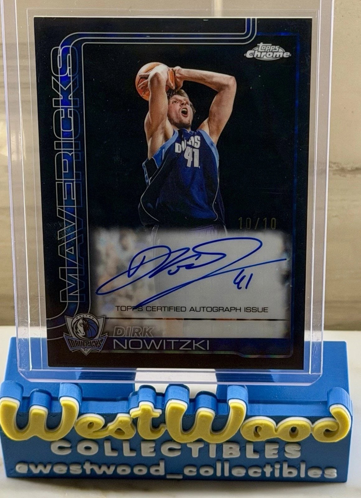 Dirk Nowitzki Black Geometric serial 10 of 10