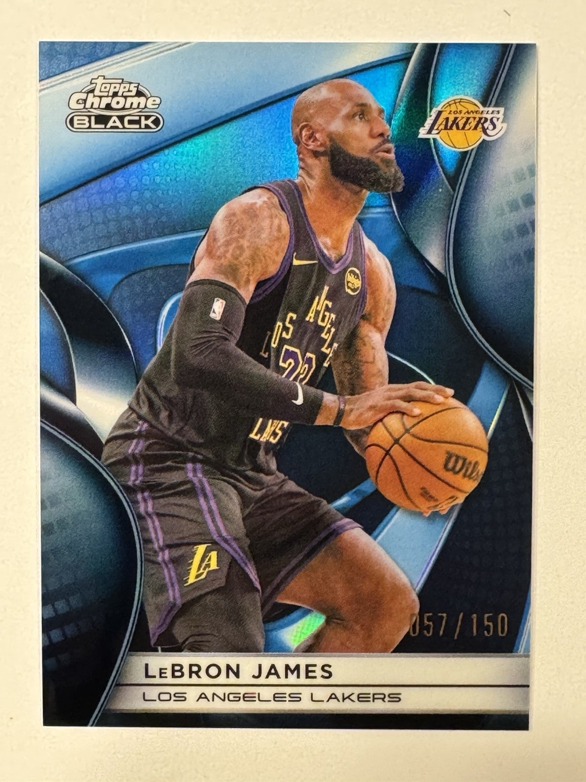 LeBron James Base Blue Refractor serial 57 of 150